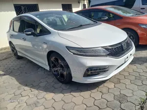 Honda Jade 1.5 Hybrid 2019 White