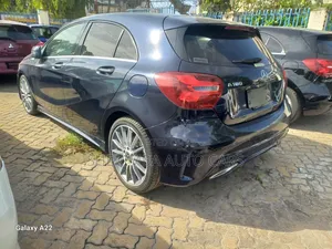 Mercedes-Benz A-Class 2019 Black
