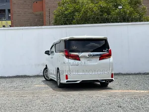 Toyota Alphard 2.5 Petrol FWD 2018 White
