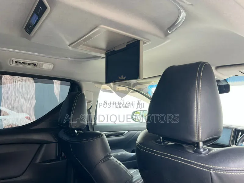 Toyota Alphard 2.5 Petrol FWD 2018 White
