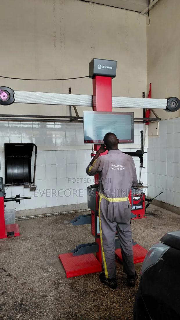 Sunshine Italy S-M5 3d New Latest Wheel Alignment Machine.