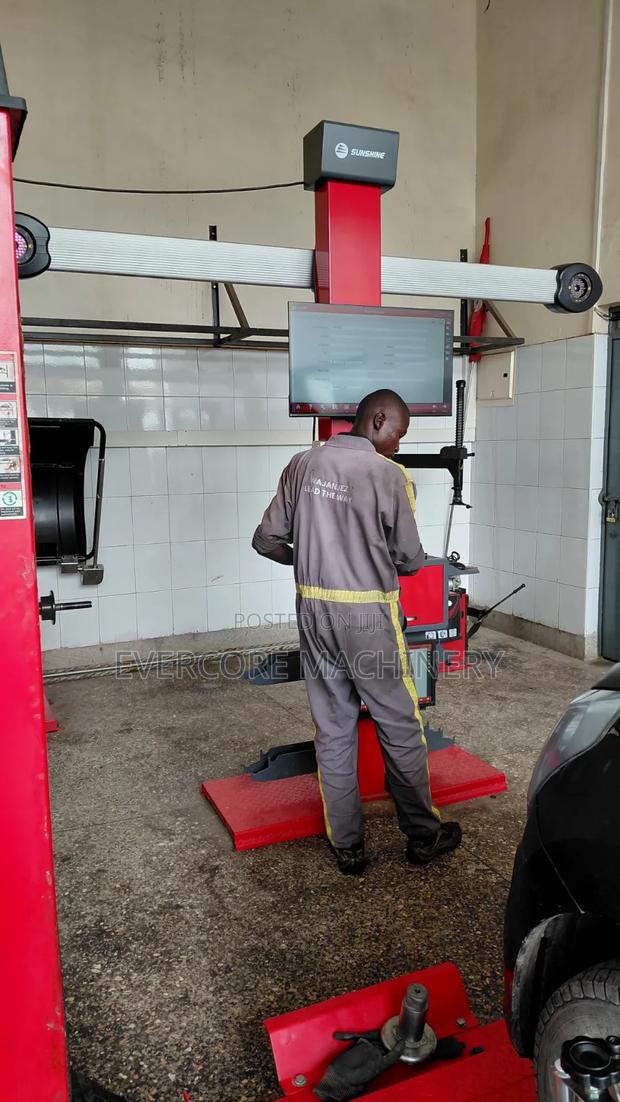 Sunshine Italy S-M5 3d New Latest Wheel Alignment Machine. - thumbnail 2