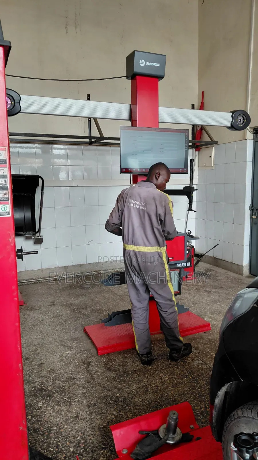 Sunshine Italy S-M5 3d New Latest Wheel Alignment Machine.