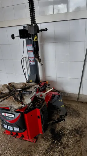 Sunshine Italy Latest Wheel/Tyre Changing Machine Quality Technology.