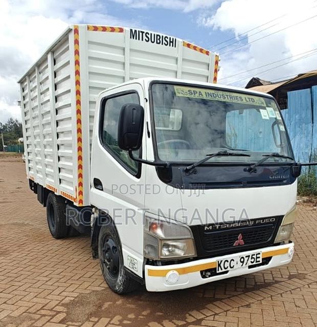 Mitsubishi Canter - thumbnail 2