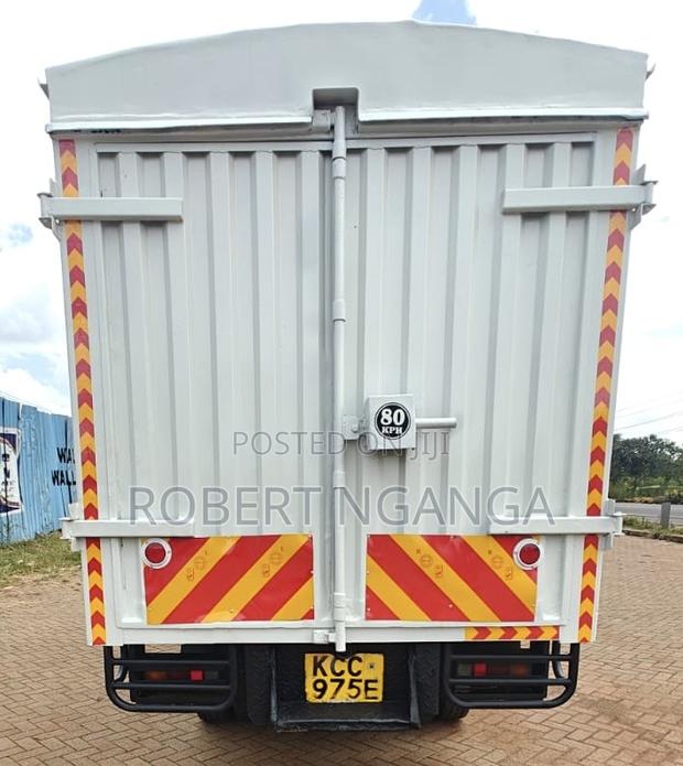 Mitsubishi Canter - thumbnail 5
