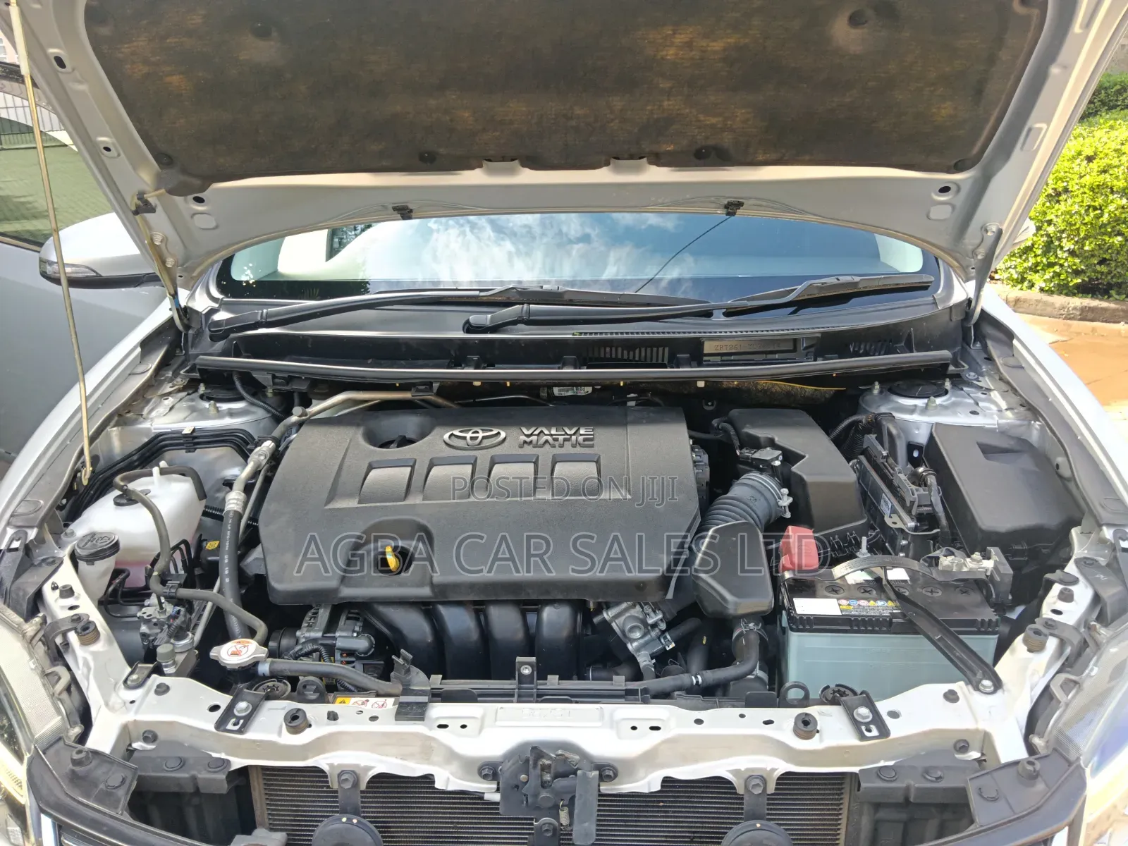 Toyota Premio 2018 Silver