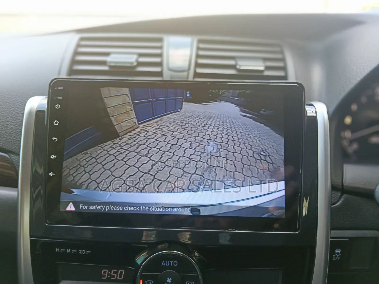 Toyota Premio 2018 Silver