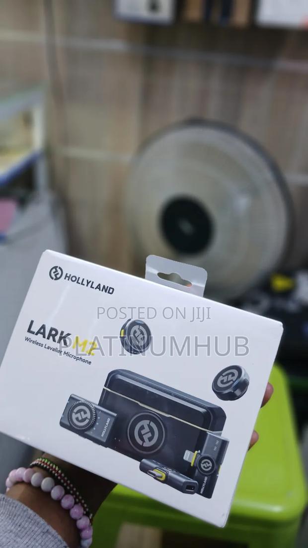 Tiny Wireless Lavalier Lark M2 Mic - main view
