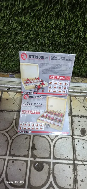 12-Piece Router Bit Set