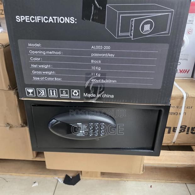 11kg Safebox Safe – Secure Cash, Documents Valuables