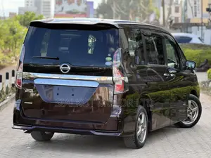 Nissan Serena 2019 Maroon