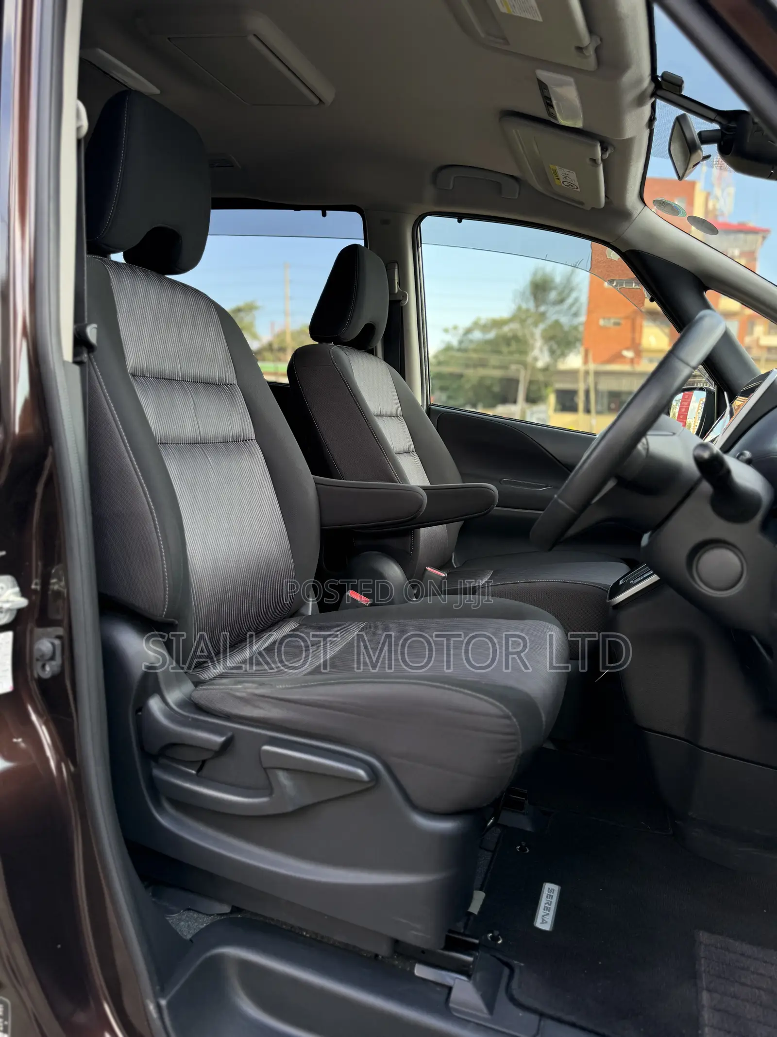 Nissan Serena 2019 Maroon
