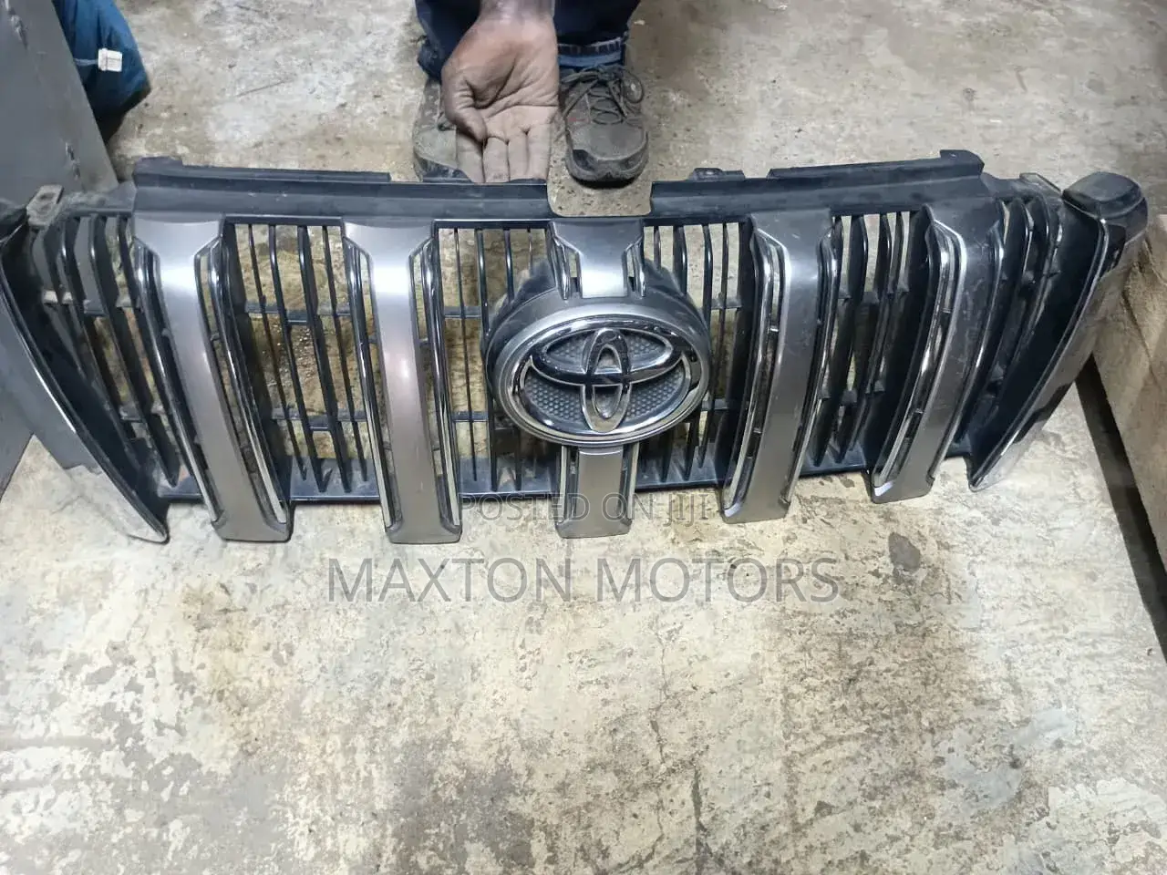 Front Grille Prado 150 2013 (Tear Drop)