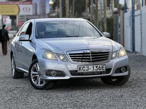 Mercedes-Benz E300 2009 Silver