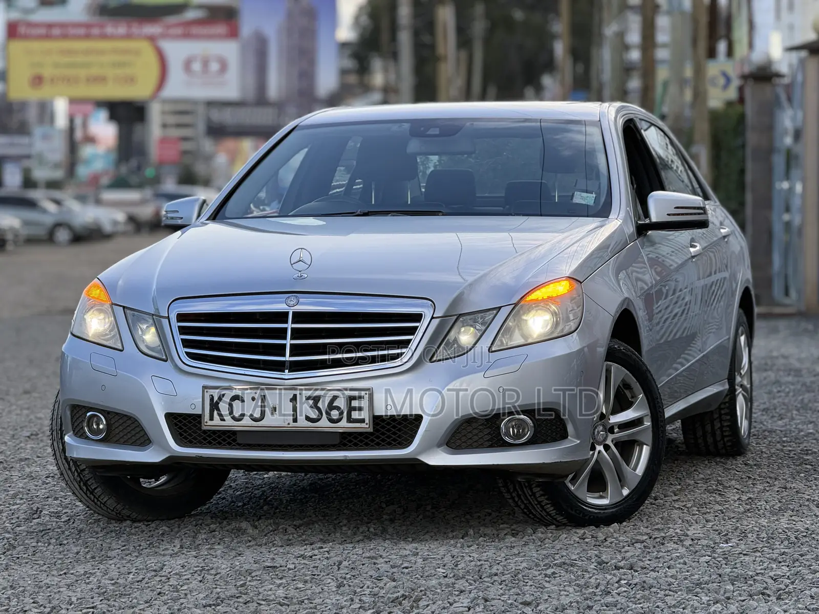 Mercedes-Benz E300 2009 Silver