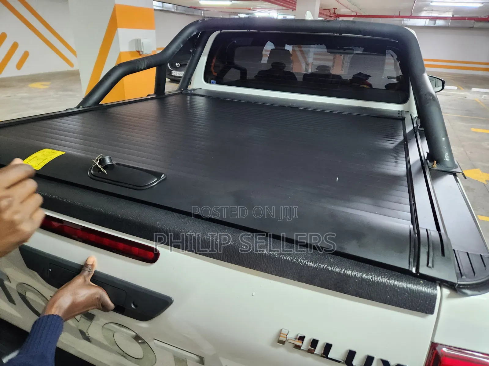 Toyota Hilux Revo,Rocco 2015-2020 Roller Lid / Manual Tonneau Cover