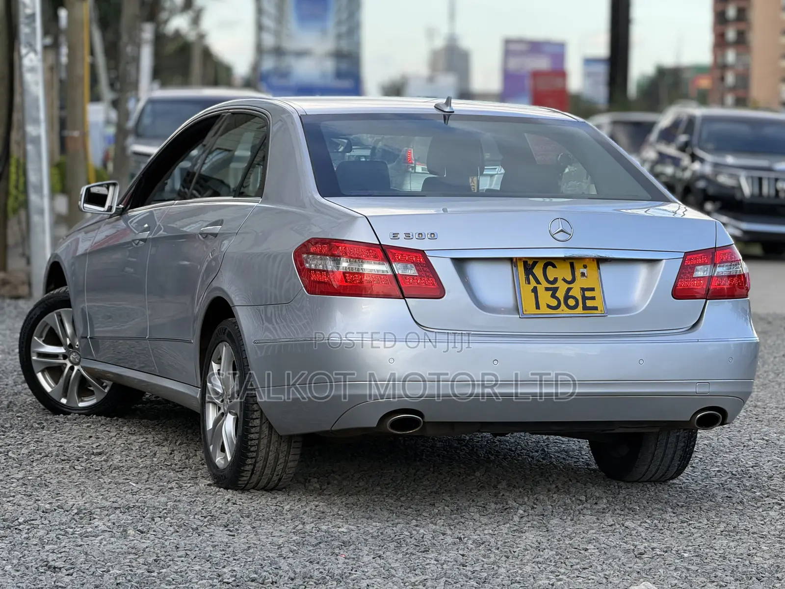 Mercedes-Benz E300 2009 Silver