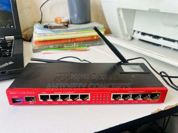Mikrotik Routerboard Rb2011uias-2hnd-in Wifi 2.4ghz, Case, Poe, L5