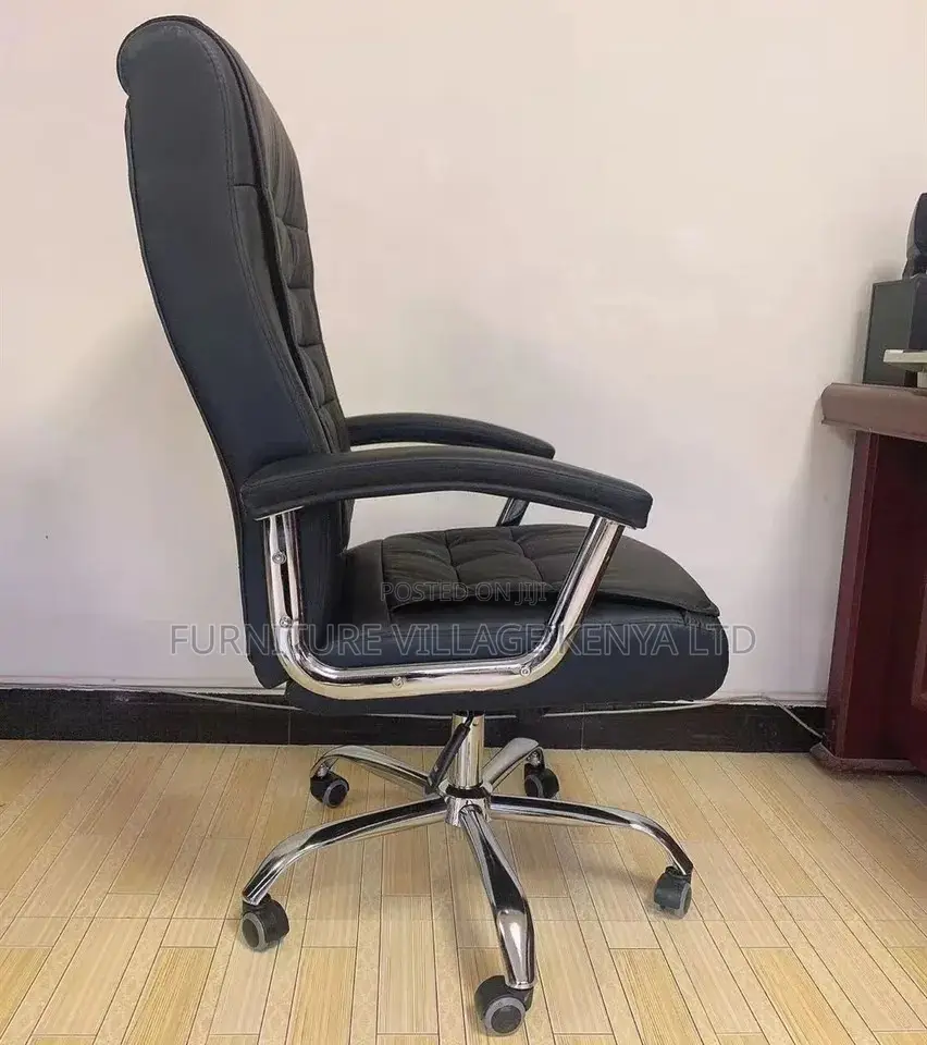 Black Leather Manager's Executive Task Chair