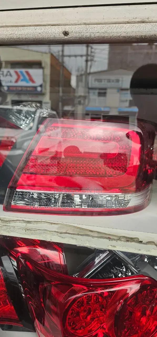 Taillight Premio 270 Genuine Toyota