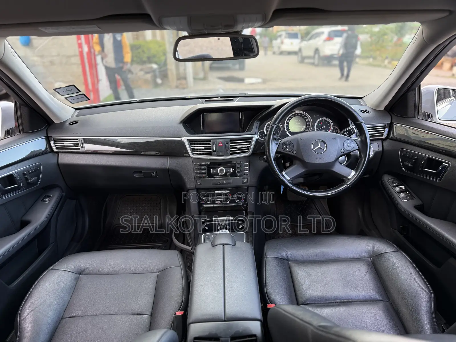 Mercedes-Benz E300 2009 Silver