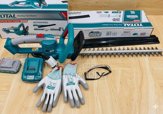 Heavy Duty Total Cordless Hedge Trimmer