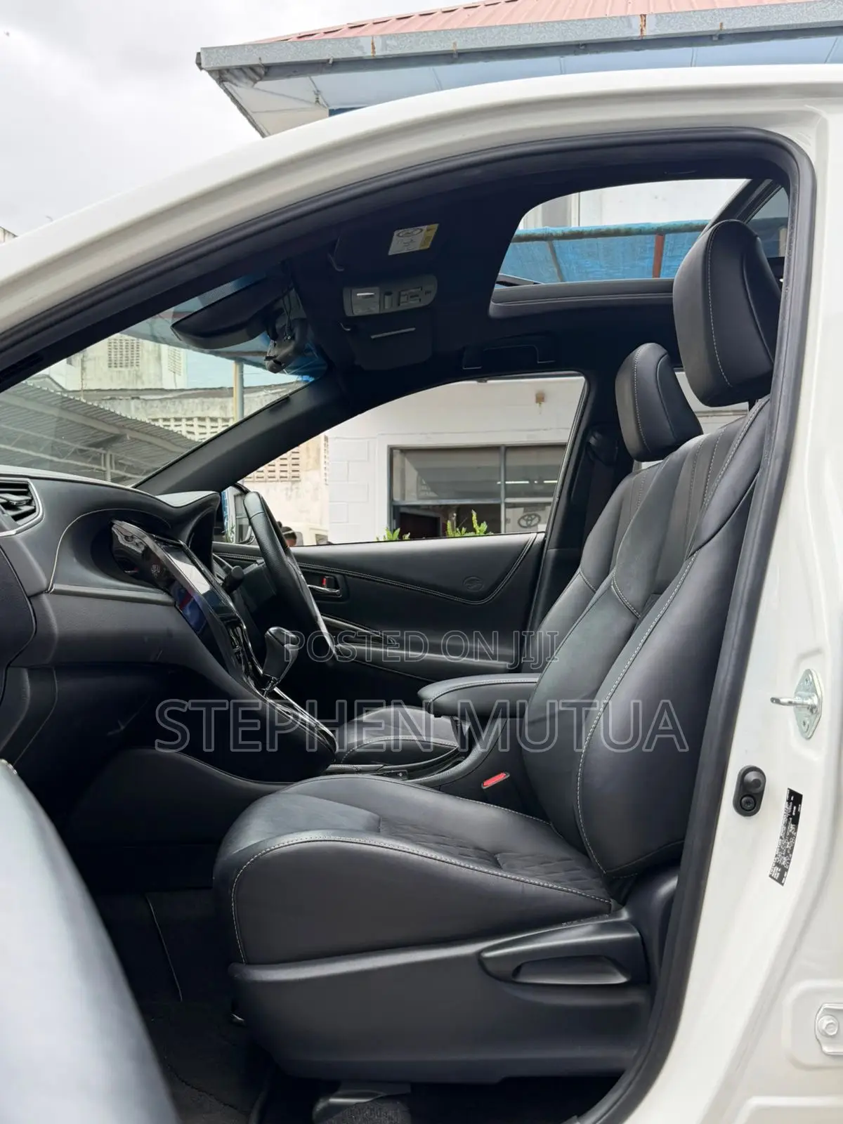 Toyota Harrier 2.0 2020 White