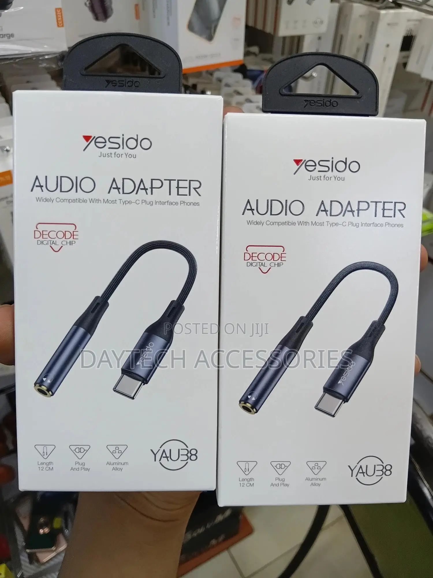The Yesido Yau38 Type-C to 3.5mm Audio Adapter.