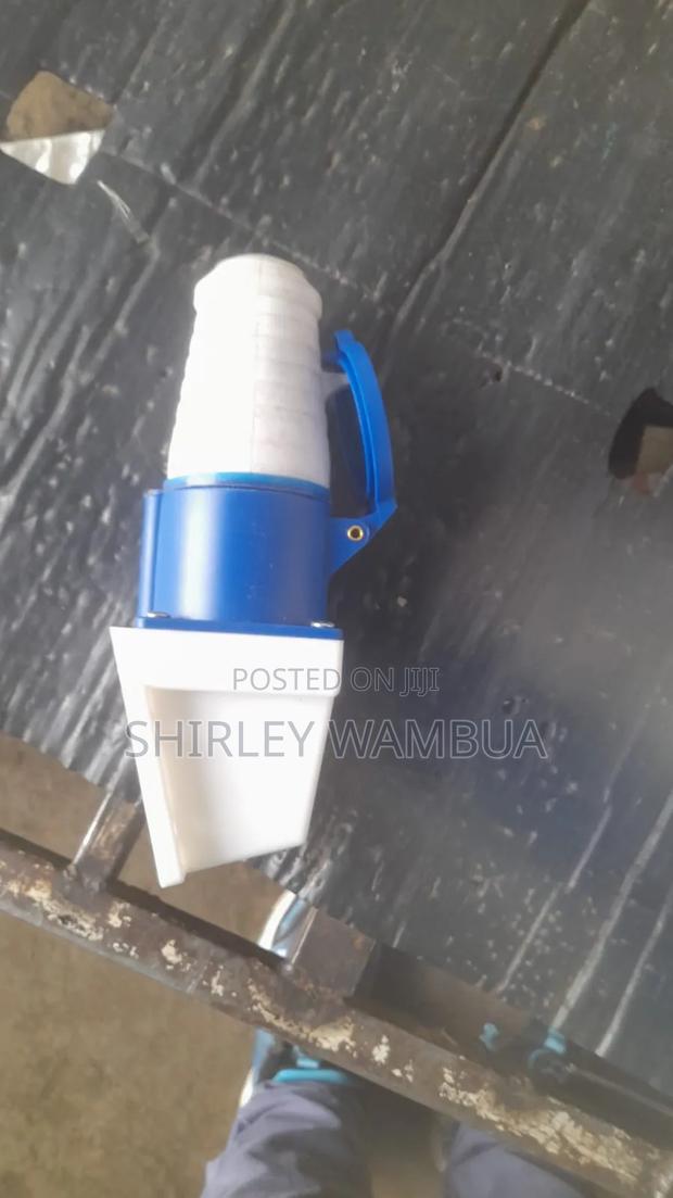 Industrial Socket - main view