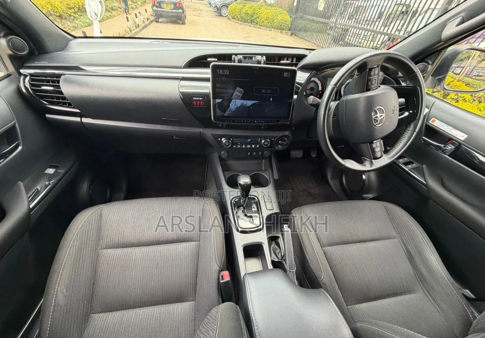 Toyota Hilux 2019 White