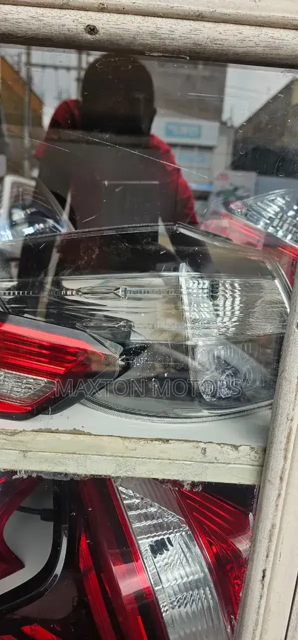 Taillight Wish Ge20 (Clear ) Brand New Genuine Toyota