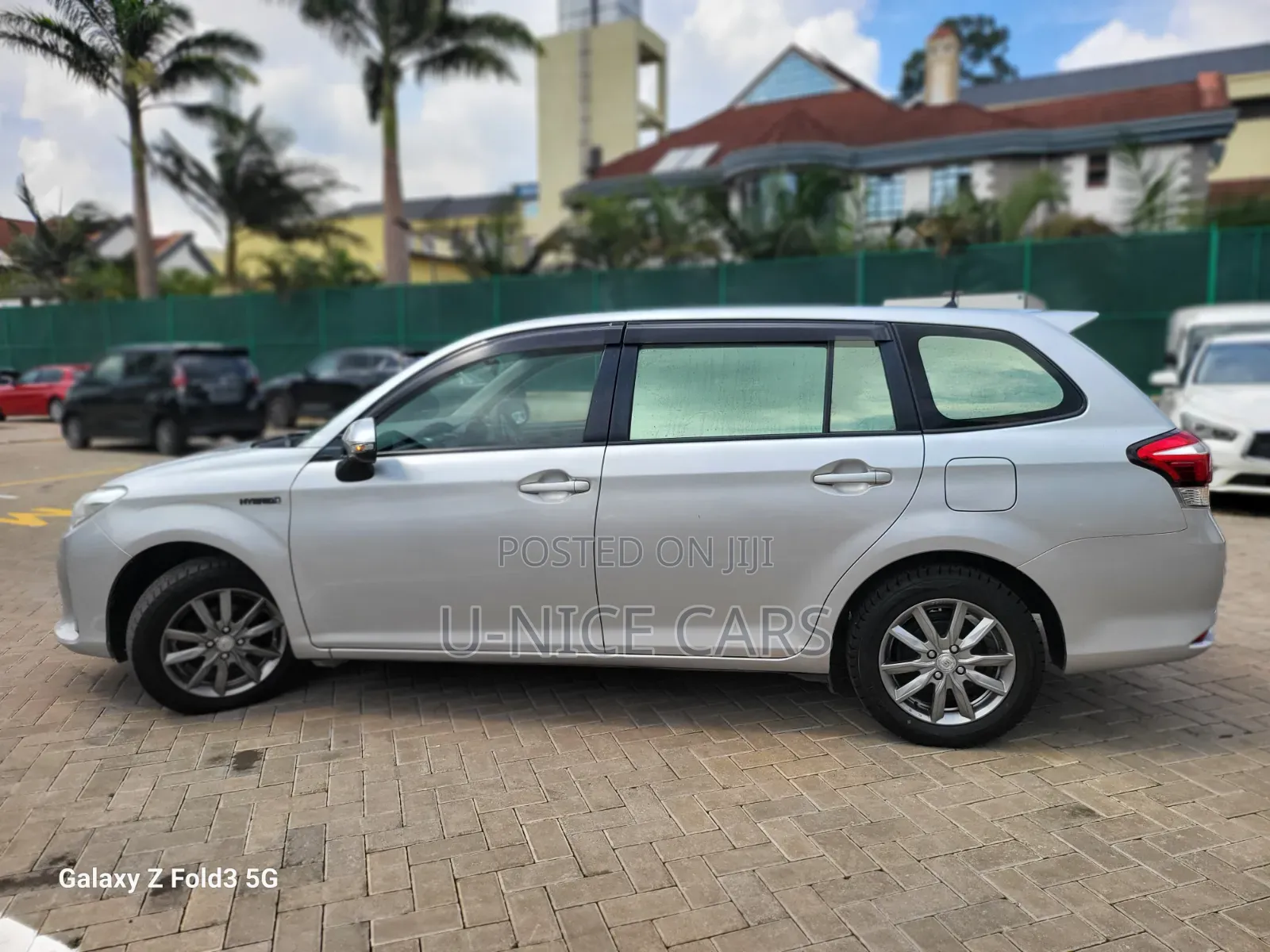 Toyota Corolla Fielder 2018 Silver
