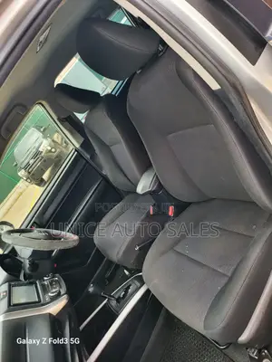 Toyota Corolla Fielder 2018 Silver