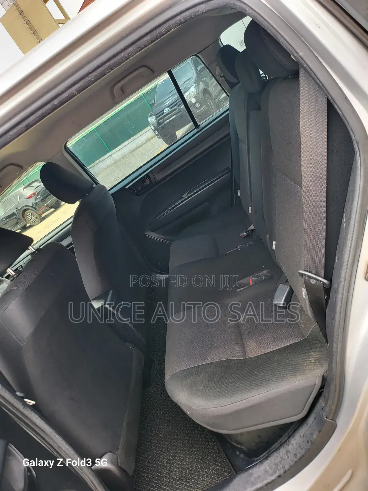 Toyota Corolla Fielder 2018 Silver