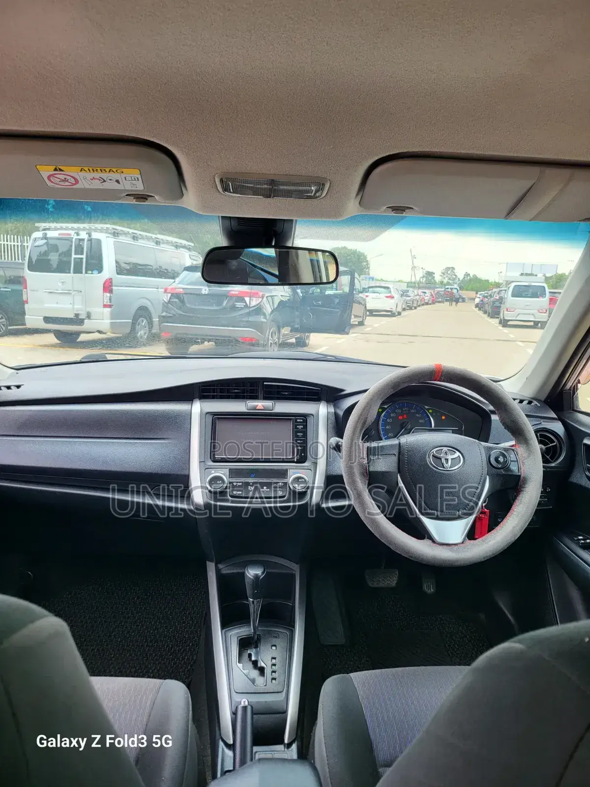 Toyota Corolla Fielder 2018 Silver