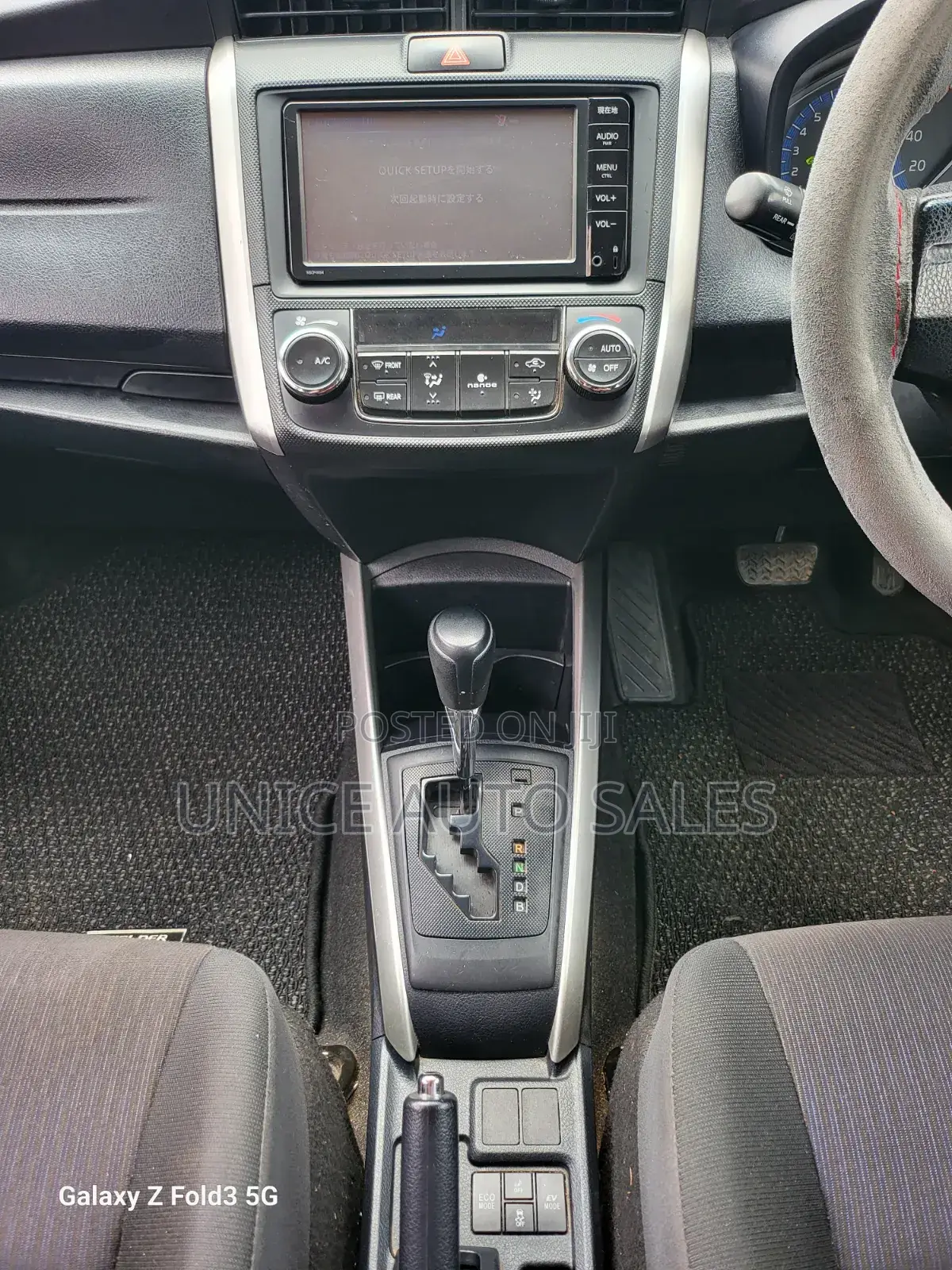 Toyota Corolla Fielder 2018 Silver