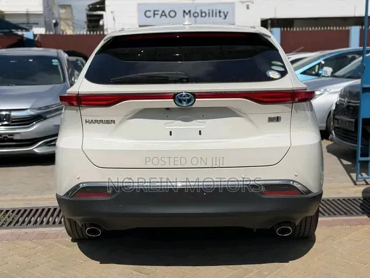 Toyota Harrier 2020 Off white
