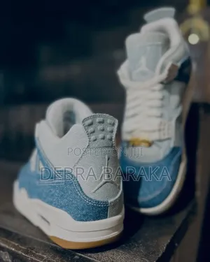 Air Jordan 4 Retro Denim *Worn Blue* *Forget Me Not*