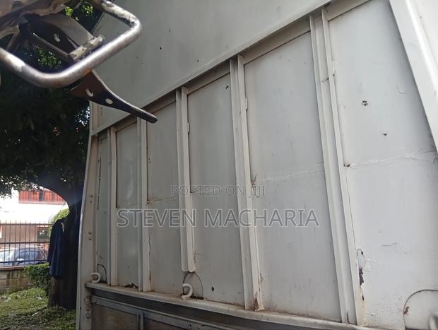 Mitsubishi Canter 4p10 - thumbnail 6