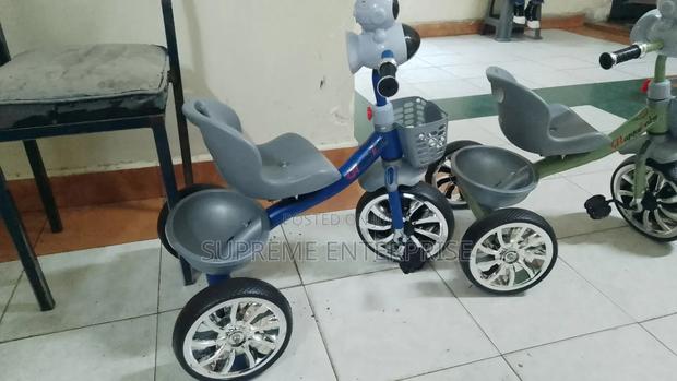 Heavy Duty Movable Kids Tri Cycle