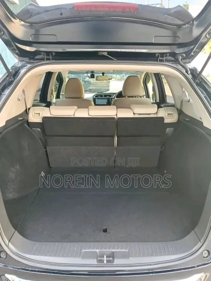 Honda Fit Shuttle 1.5 Hybrid 4WD 2019 Blue
