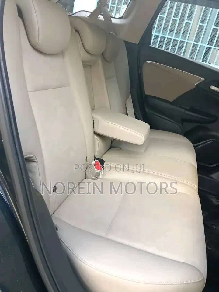 Honda Fit Shuttle 1.5 Hybrid 4WD 2019 Blue