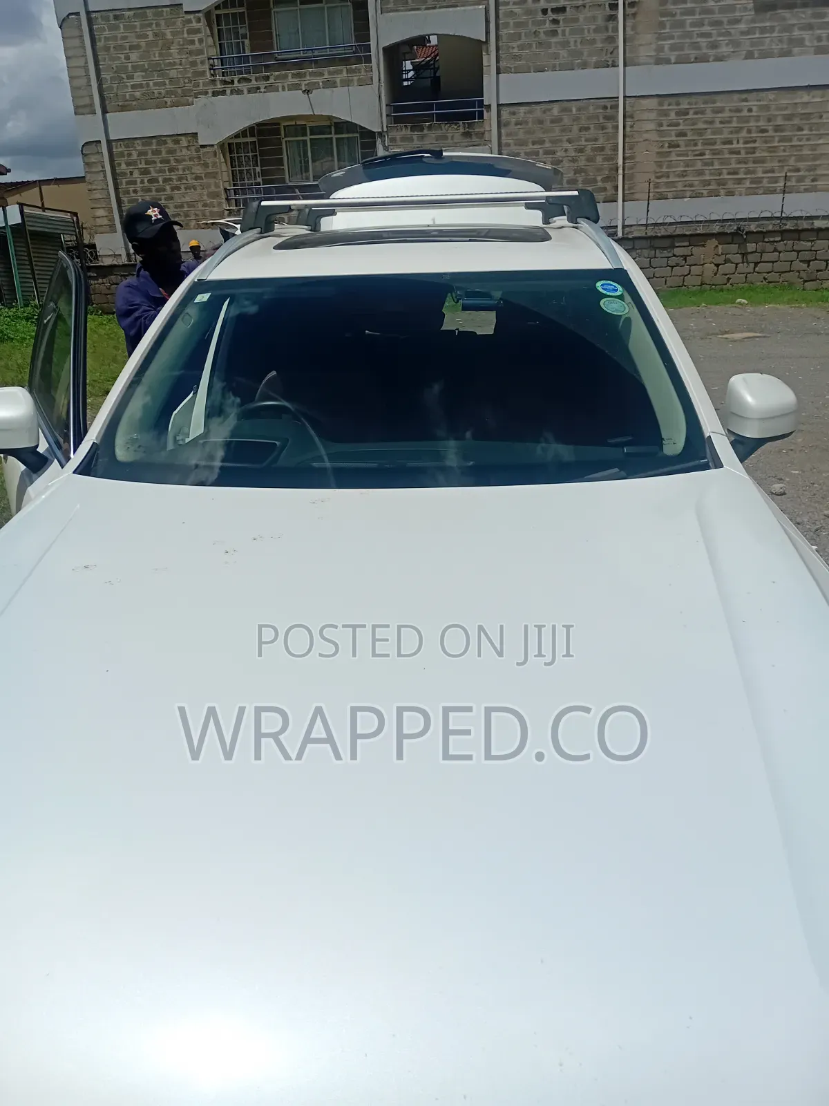 Premium Ceramic Window Tint (Luxury Finish)