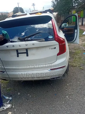 Premium Ceramic Window Tint (Luxury Finish)