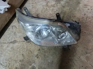 Headlight Prado J150 2010 Non Xenon