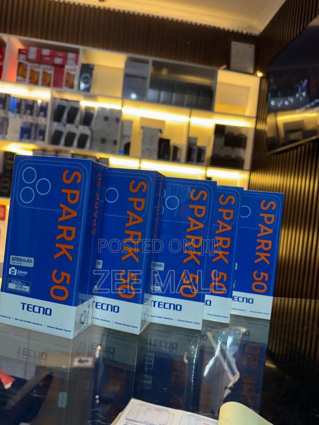 New Tecno Spark 50 128 GB Blue