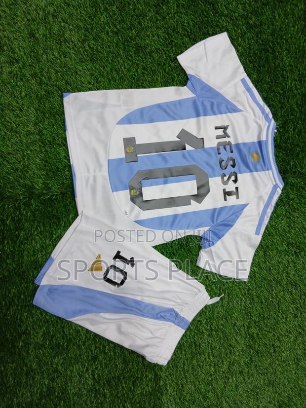 Lionel Messi Argentina Home Jersey- Kids Set - thumbnail 2