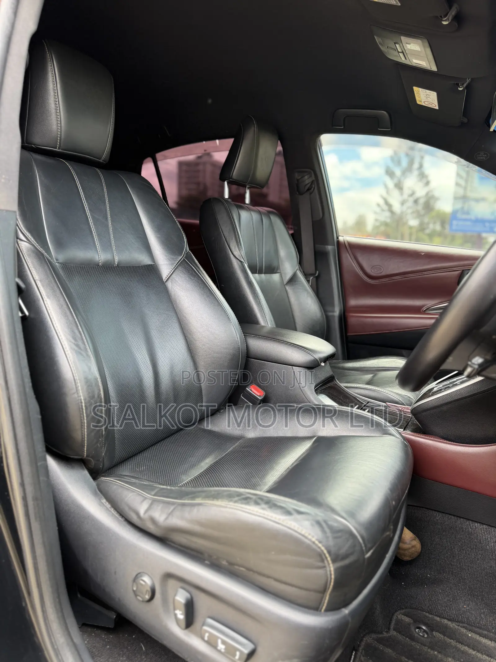 Toyota Harrier 2.0 2014 Black
