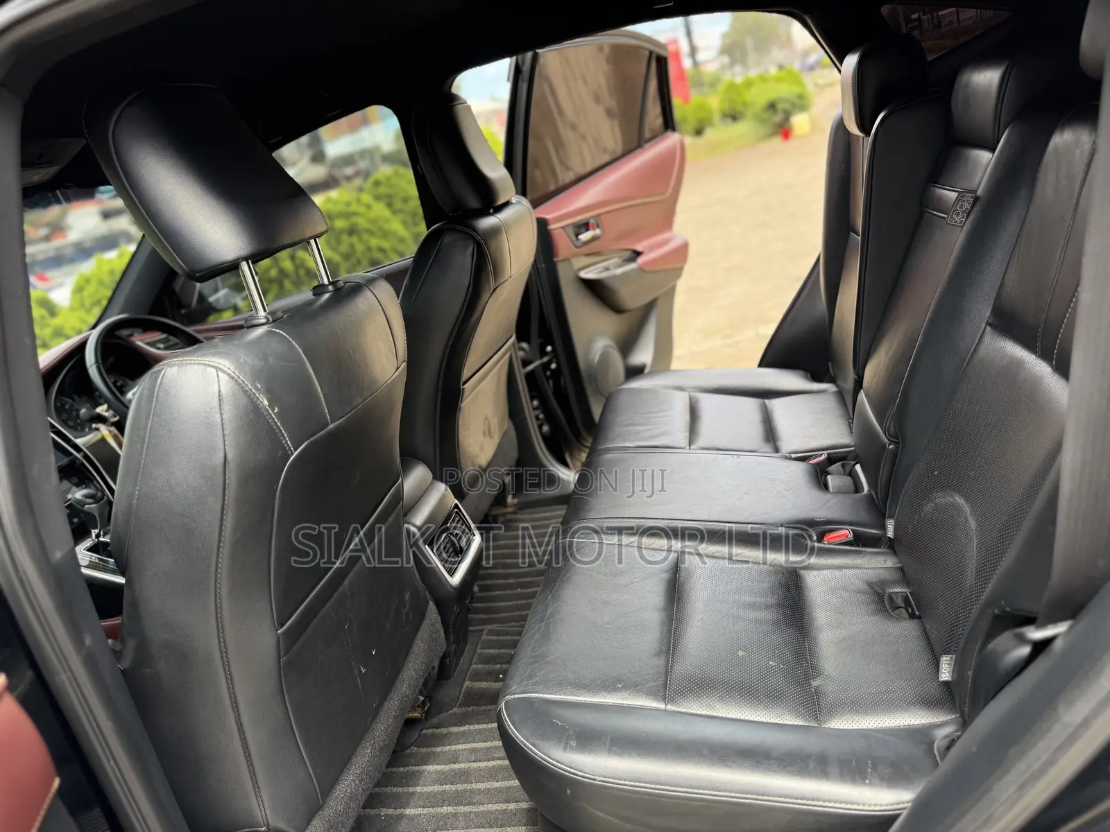 Toyota Harrier 2.0 2014 Black